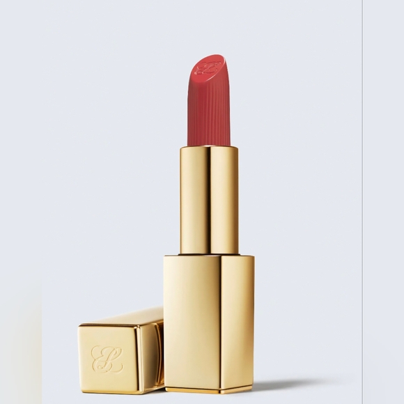 Estee Lauder Pure Color Matte Lipstick -Captivated 666 - Picture 1 of 5